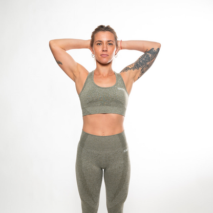 Top deportivo XHEN verde militar deportes hibridos